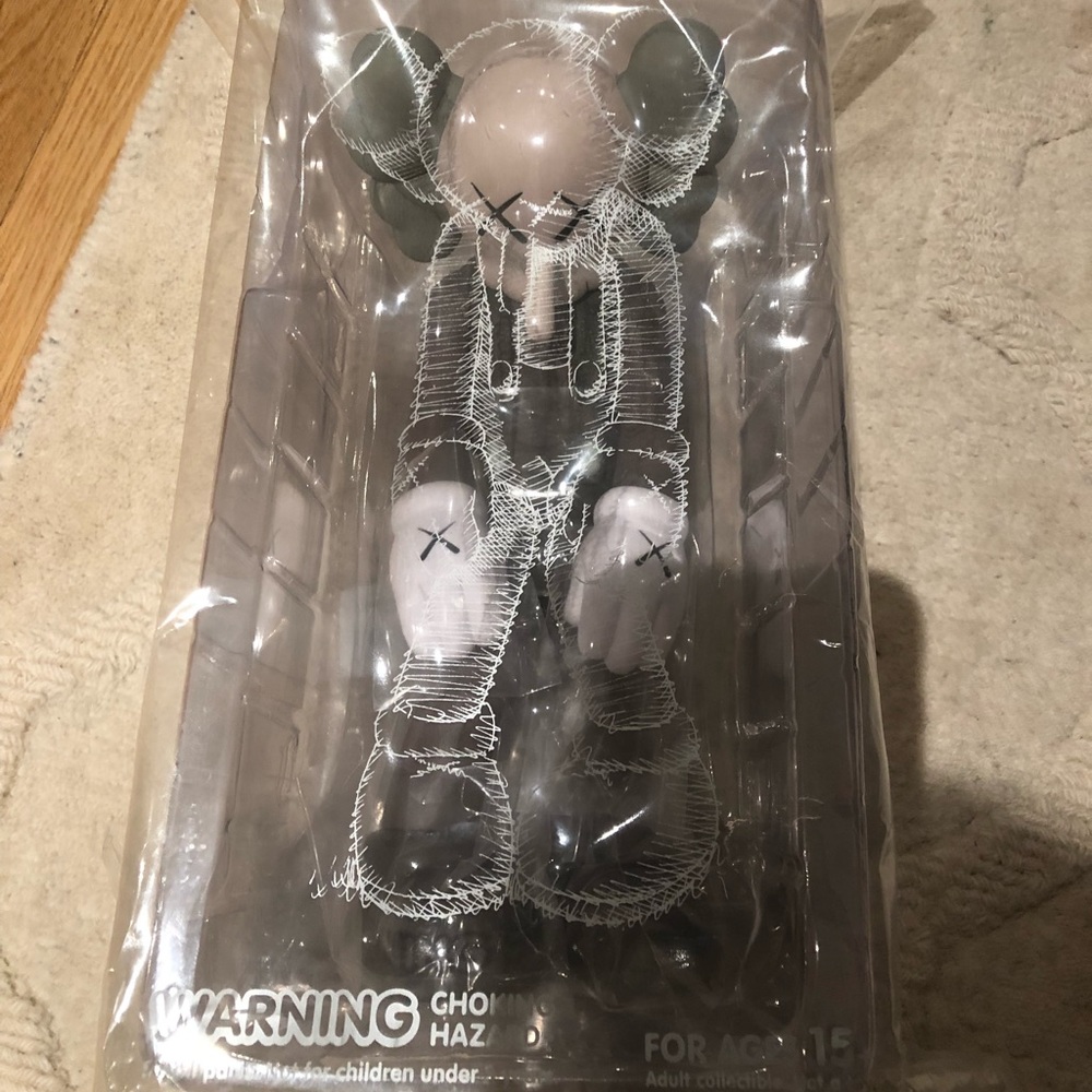 Kaws Small Lie BearBrick